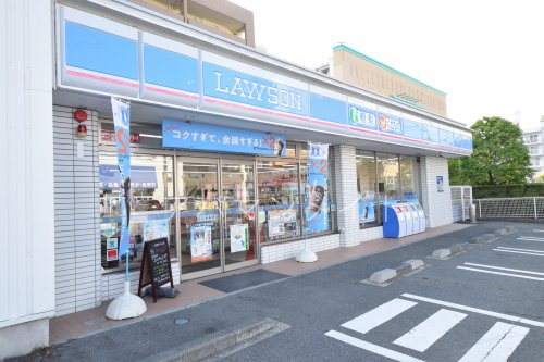 コンビニ　ローソン戸塚下倉田町店（コンビニ）まで477m