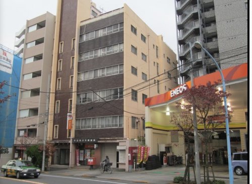 郵便局　牛込抜弁天郵便局（郵便局）まで476m
