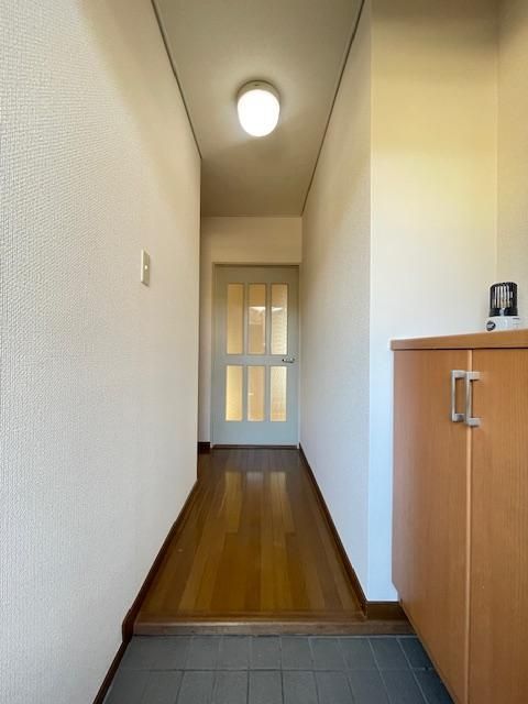 玄関　別号室写真参照