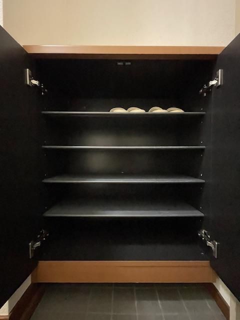 収納　別号室写真参照