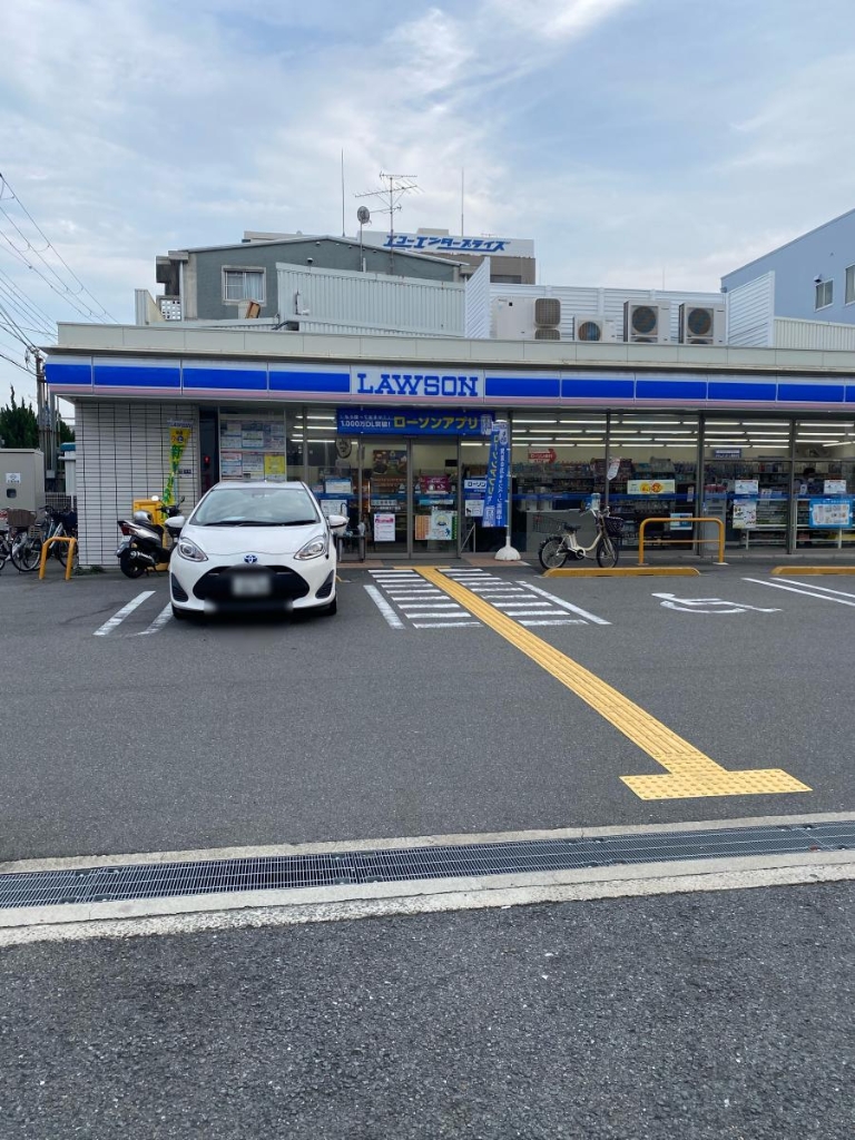 コンビニ　LAWSON(ローソン) 南吹田五丁目店（コンビニ）まで204m
