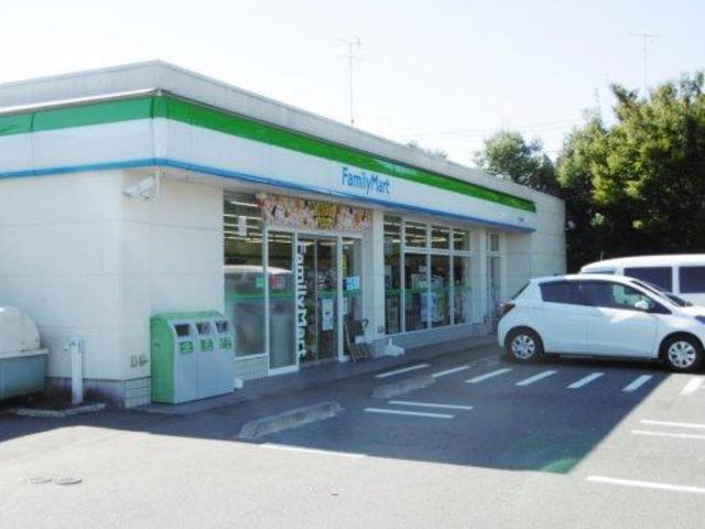コンビニ　ファミリーマート立川幸町店（コンビニ）まで325m