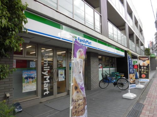 コンビニ　ファミリーマート 西荻北三丁目店（コンビニ）まで239m