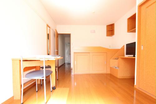 居室・リビング　1Ｆのお部屋はフローリングです。