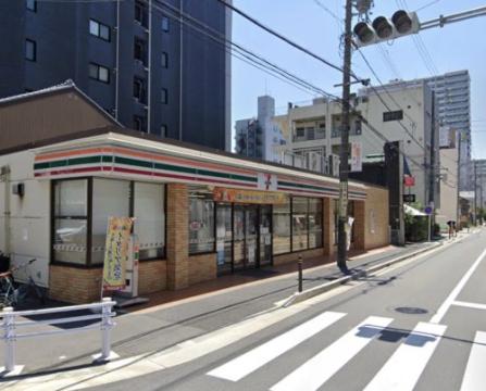 コンビニ　セブンイレブン 名古屋泉1丁目店（コンビニ）まで973m