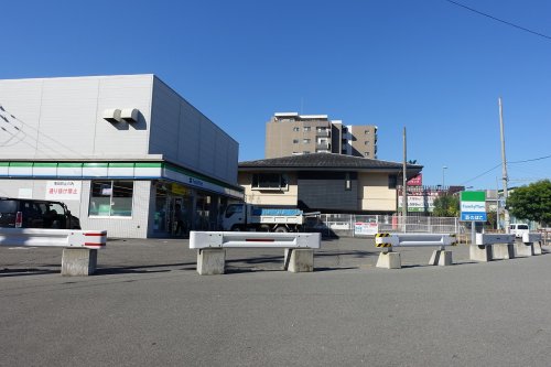 コンビニ　ファミリーマート（津門大箇町）（コンビニ）まで477m