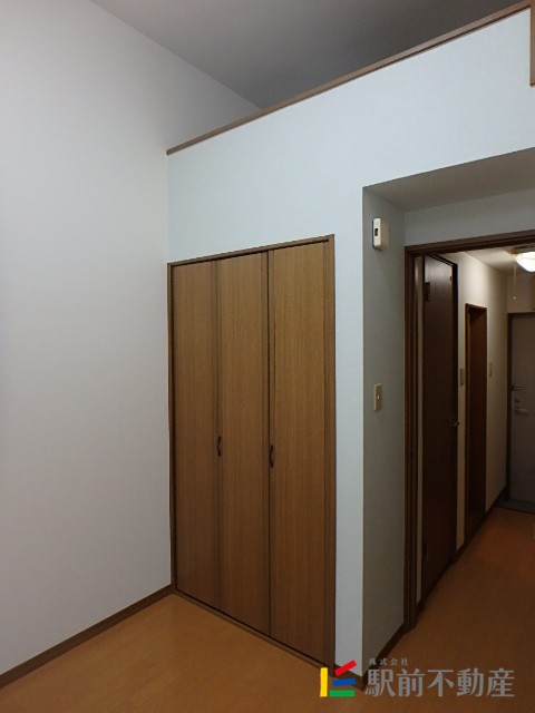 玄関　写真は別部屋