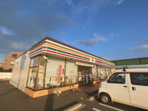 コンビニ　セブン-イレブン 佐倉石川店（コンビニ）まで292m
