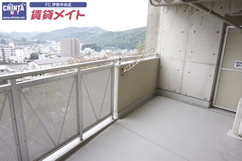 バルコニー　同型参考写真です