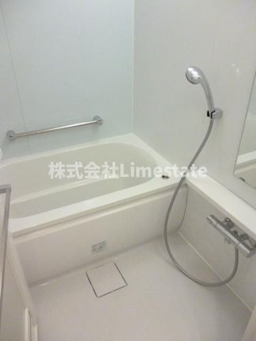 バス・シャワールーム　別部屋参考写真