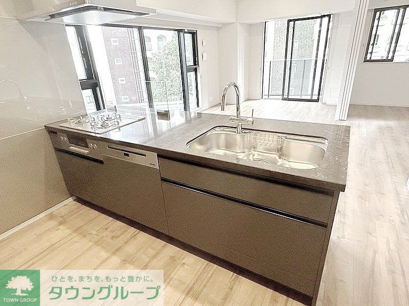 キッチン　お部屋探しは株式会社　タウンハウジング　までお気軽にお問合…