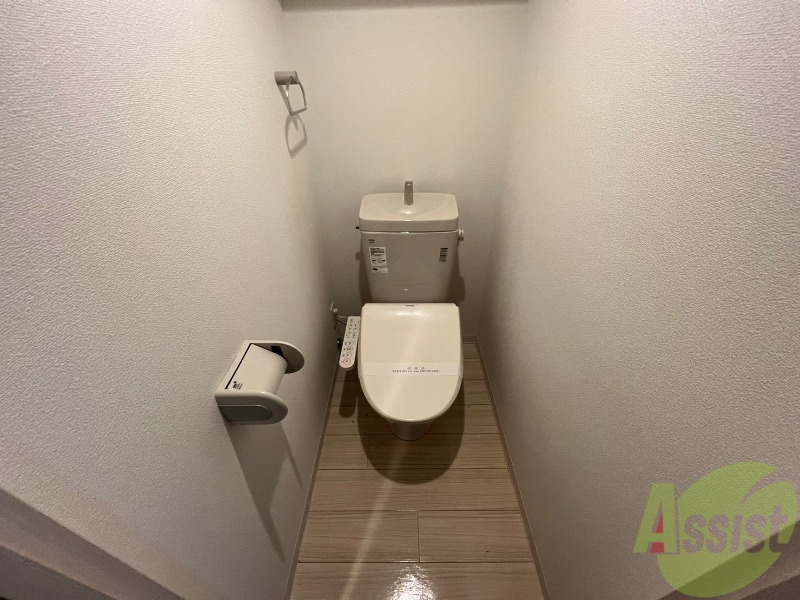 トイレ　トイレです。ウォシュレット付を探している方、おすすめです。
