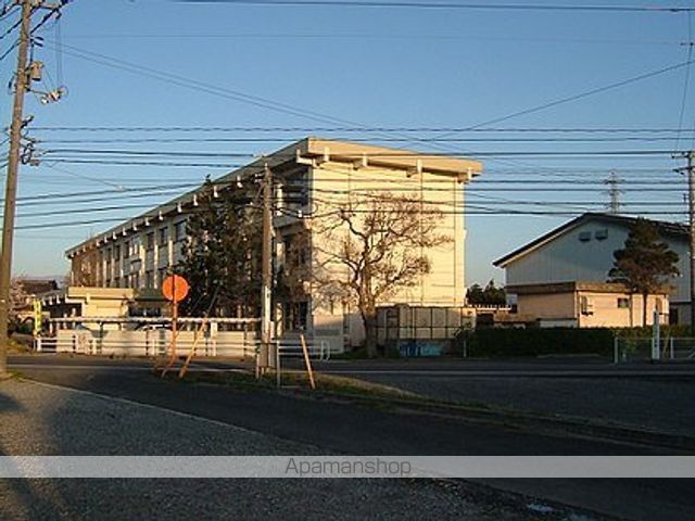 コンビニ　ファミリーマート鳥取古海店（コンビニ）まで462m