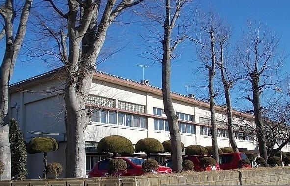 中学校　市立阿字ヶ浦中学校（中学校）まで406m
