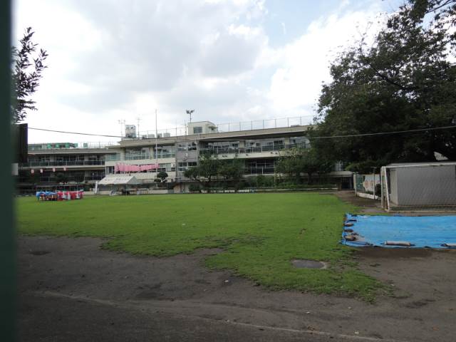 小学校　弥生小学校（小学校）まで427m