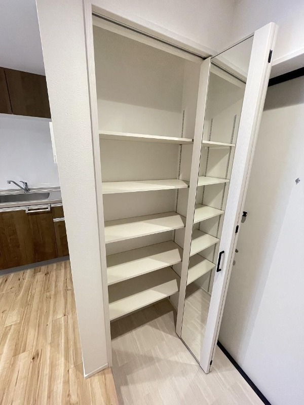 収納　同型参照