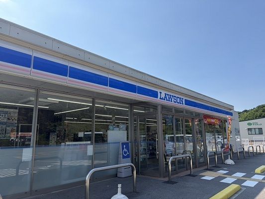 コンビニ　ローソン米子尾高店（コンビニ）まで550m
