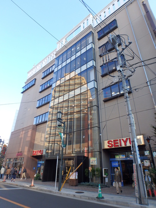 スーパー　西友（スーパー）まで722m