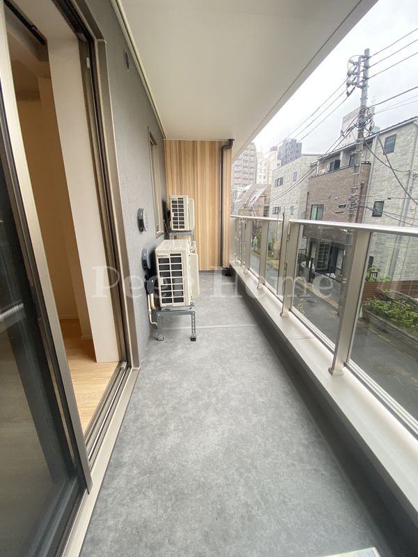 バルコニー