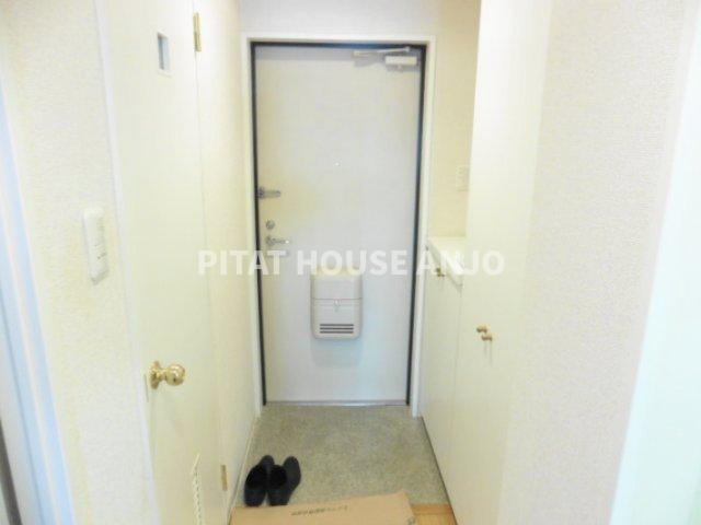 玄関　同物件別部屋