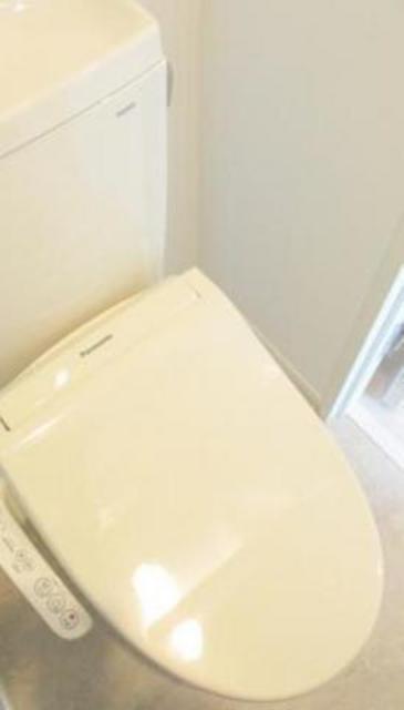 トイレ　同仕様参考写真