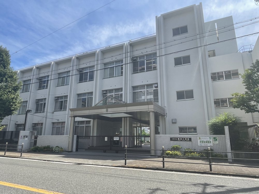 小学校　大阪市立築港小学校（小学校）まで404m