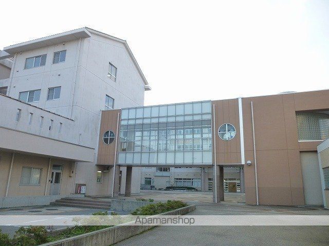 中学校　津幡中学校（中学校）まで430m