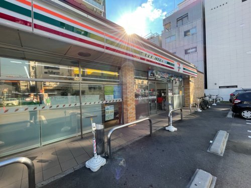 コンビニ　セブンイレブン名古屋今池駅南店（コンビニ）まで201m