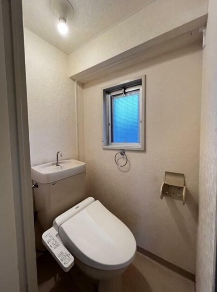 トイレ　別部屋参考写真