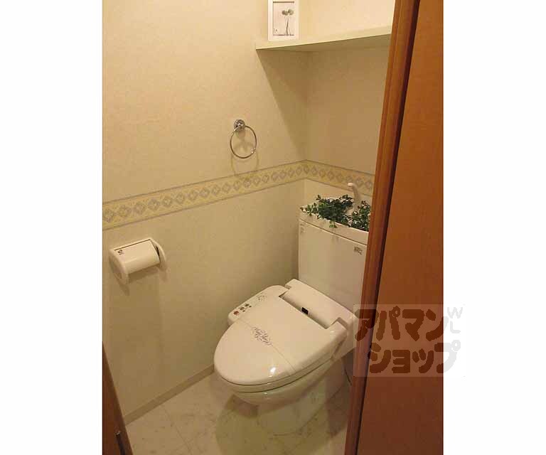 トイレ　清潔感のあるトイレです