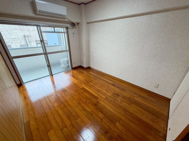 居室・リビング　※別部屋の写真を掲載しております、現状優先になります