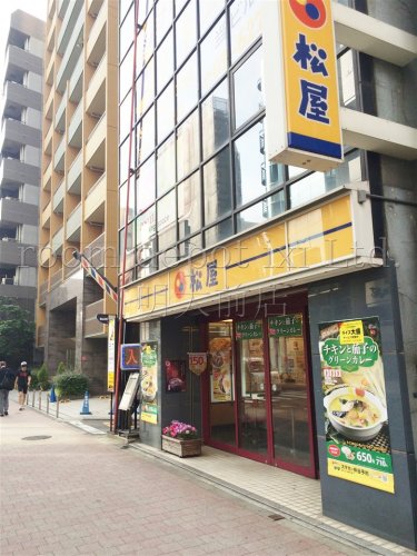 飲食店　松屋　西新宿店（飲食店）まで373m