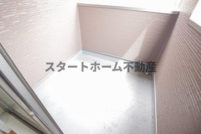 バルコニー　落ち着いた時間を過ごせるバルコニーです