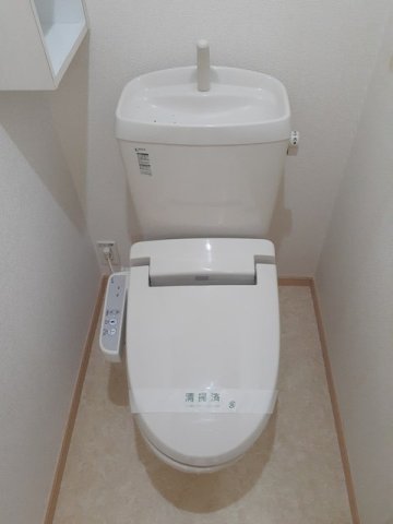 トイレ　ゆったりとした空間のトイレです