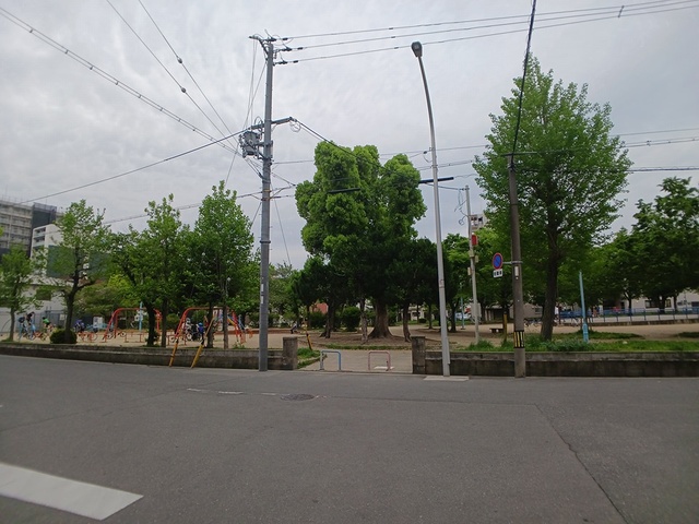 その他　南中本公園まで400m