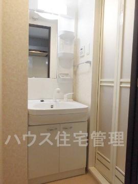 洗面設備　洗髪洗面化粧台
