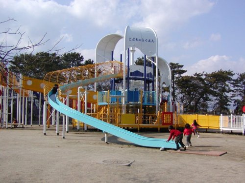 公園　服部緑地公園（公園）まで1023m