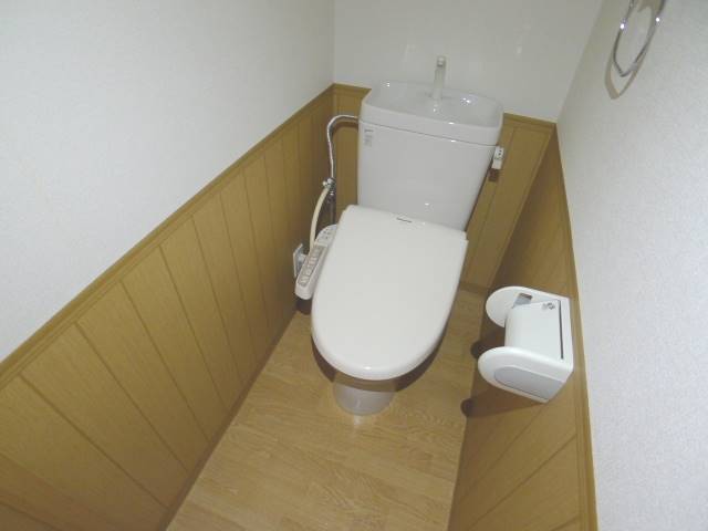 地下鉄桜通線 高岳駅 徒歩7分 10階建 築19年のトイレ写真