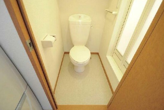 レオパレス南長崎IIのトイレ写真