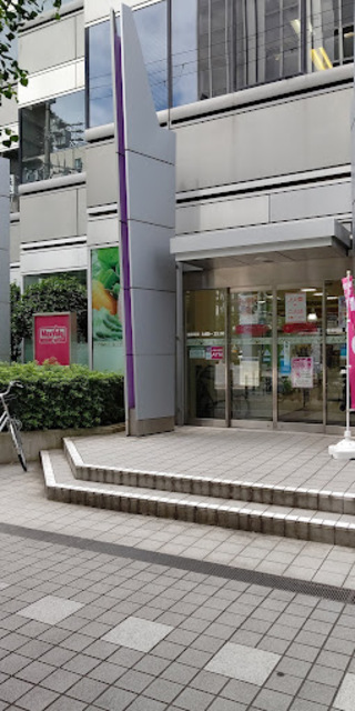 スーパー　Maxvaluエクスプレス西梅田店（スーパー）まで396m