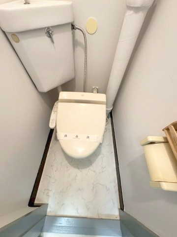 トイレ　嬉しいバス・トイレ別※温水洗浄便座は残置物