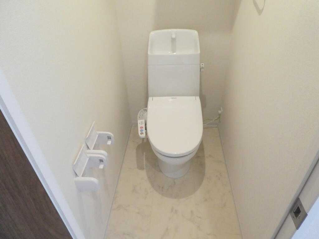 メゾン・シュクルのトイレ写真