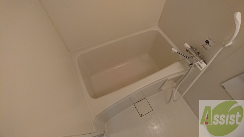 バス・シャワールーム　お風呂です。ゆっくりお風呂につかるのも体に良いですね～