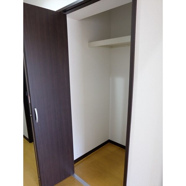 収納　広く使いやすい収納です。荷物が多い方でも安心です！