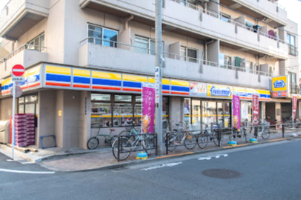 コンビニ　ミニストップ 下谷店（コンビニ）まで827m