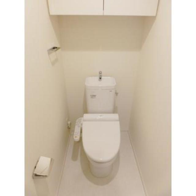 トイレ　※写真は同タイプ住戸です。