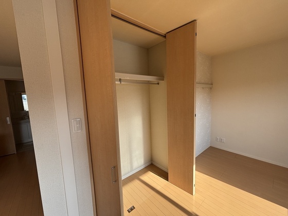 収納　※別部屋の写真です