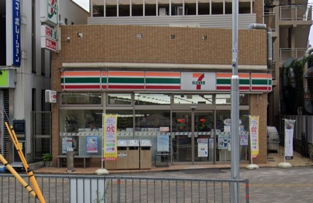 コンビニ　セブンイレブン　摂津千里丘2丁目店（コンビニ）まで367m