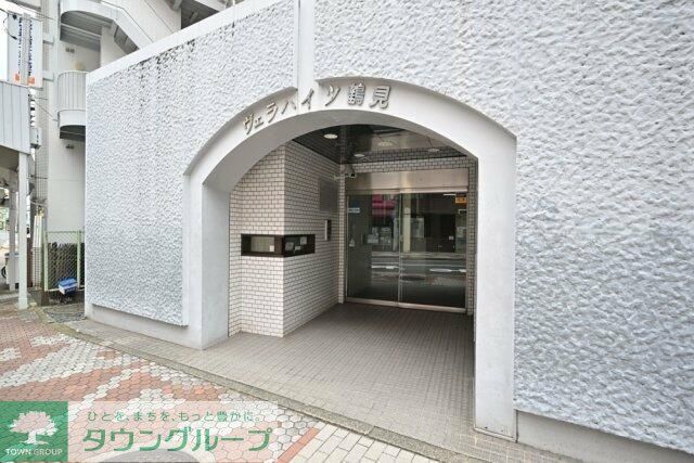 エントランス　※家具・小物はイメージです※