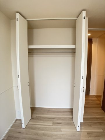 収納　※同物件の別部屋参考写真です。
